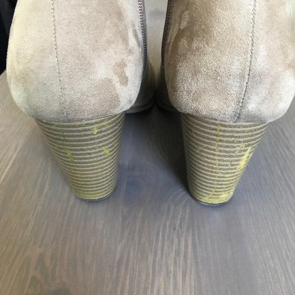 ❌SOLD❌ Old Navy Sand Sueded Ankle Boot / Bootie - Picture 5 of 8