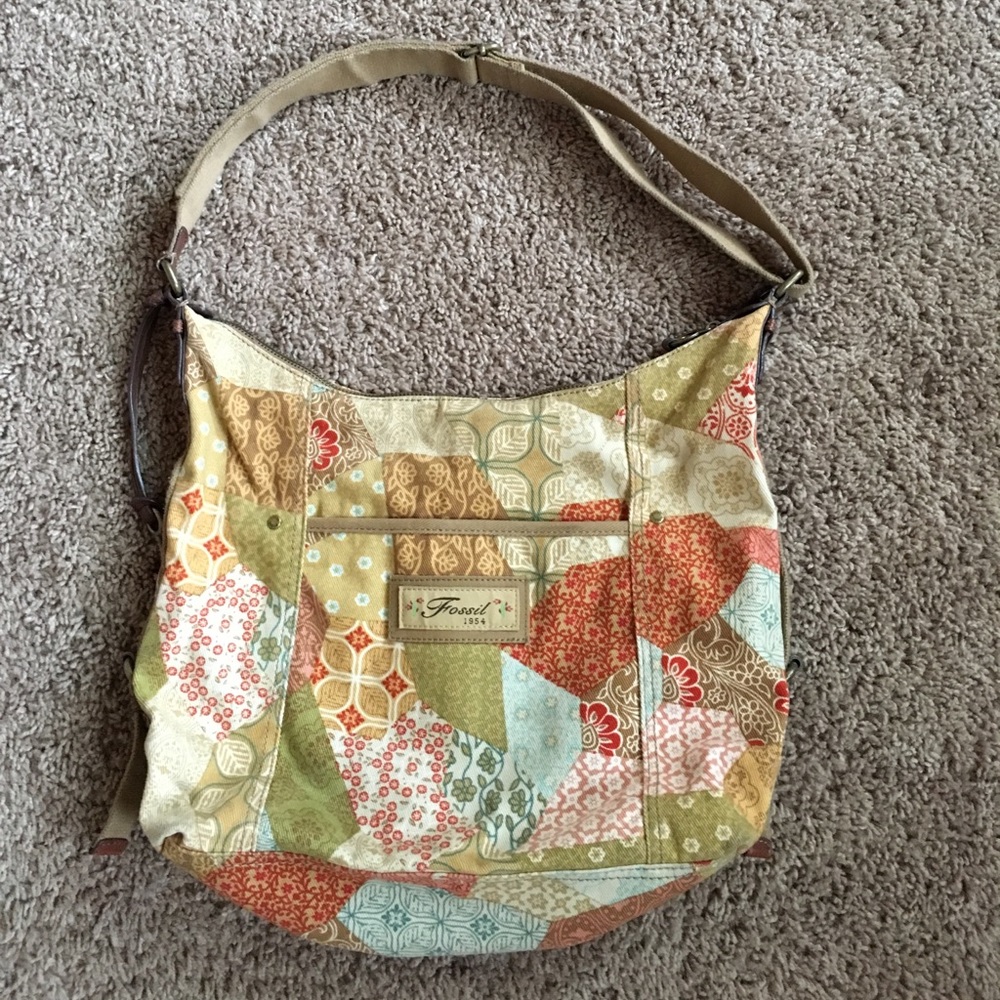 Fossil purse.