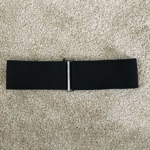 Black stretch belt