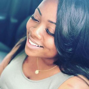 Meet your Posher, Deonna