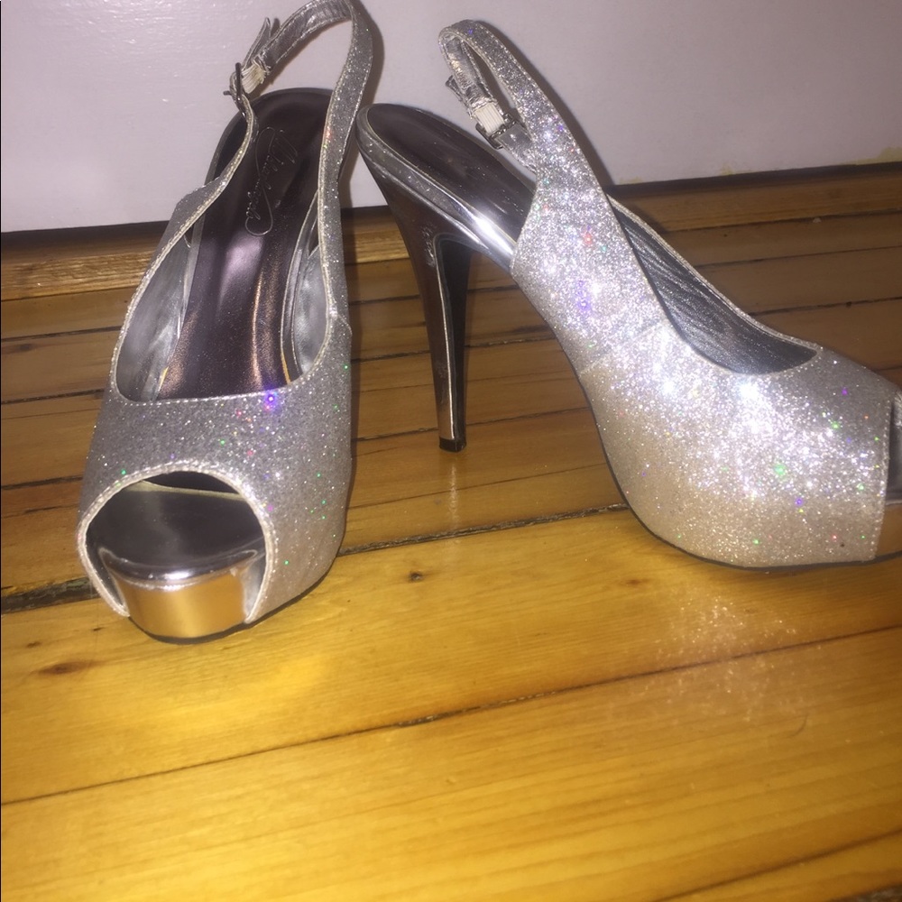 Metallic Silver Peep toe heels