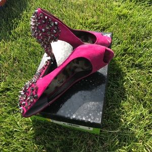 Women's lightly worn pink suede