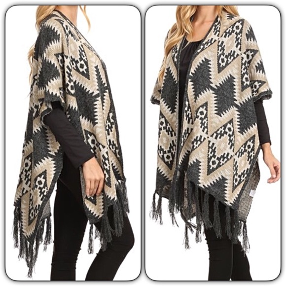 ‼️1HRSALE Chic Cozy Tassel Knit Cardi Kimono sold - Picture 2 of 7