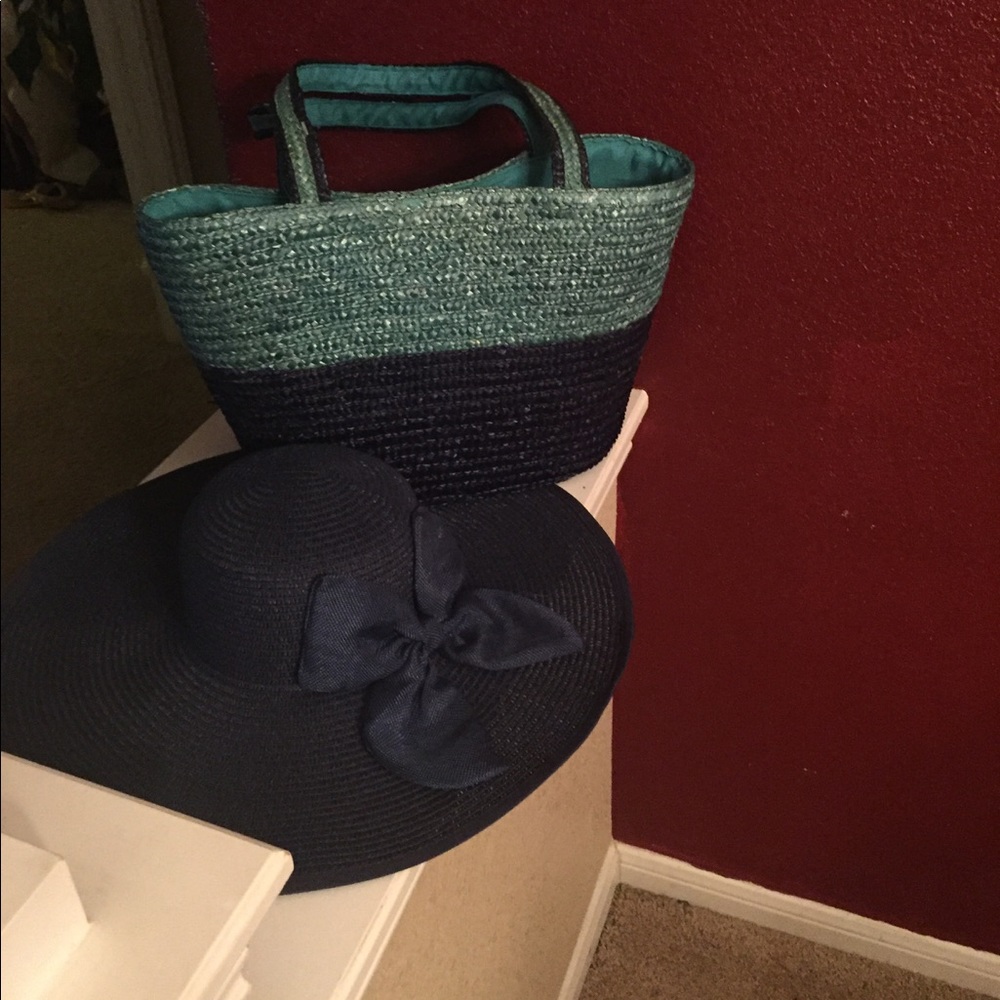 Beach hat and bag