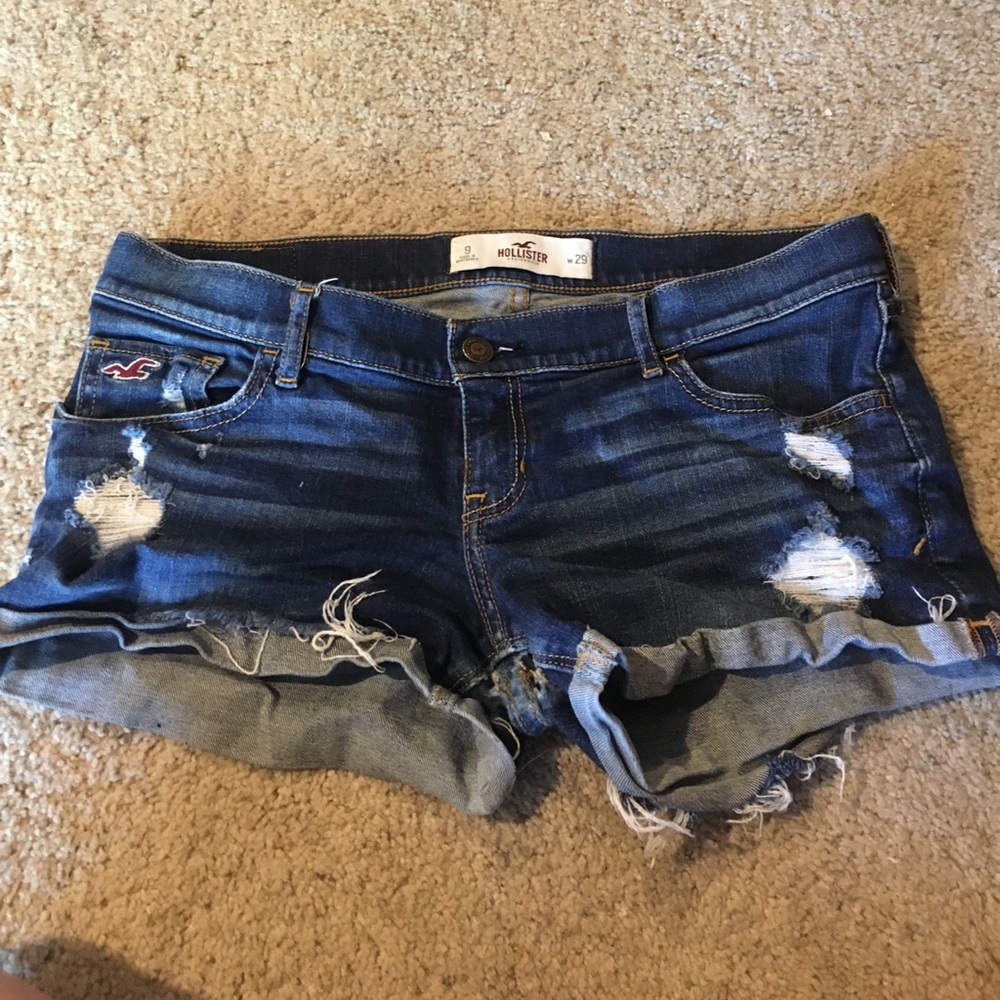 Hollister jean shorts!