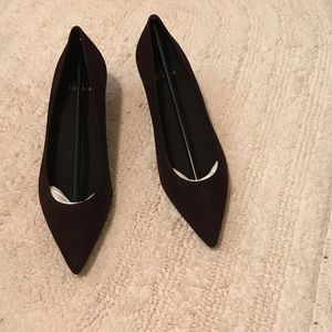 Stuart Weitzman  kitten heels