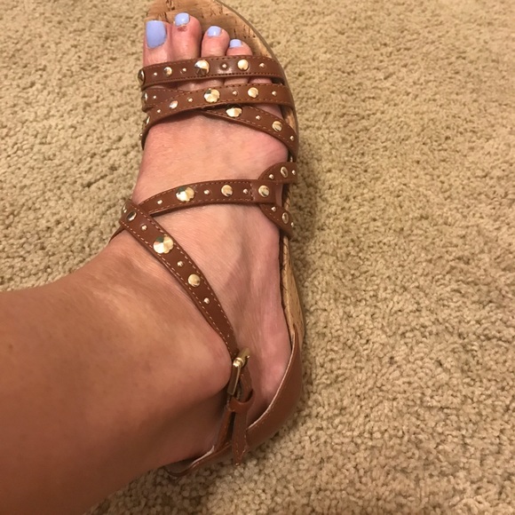 Guess studded wedge sandal - Picture 4 of 4