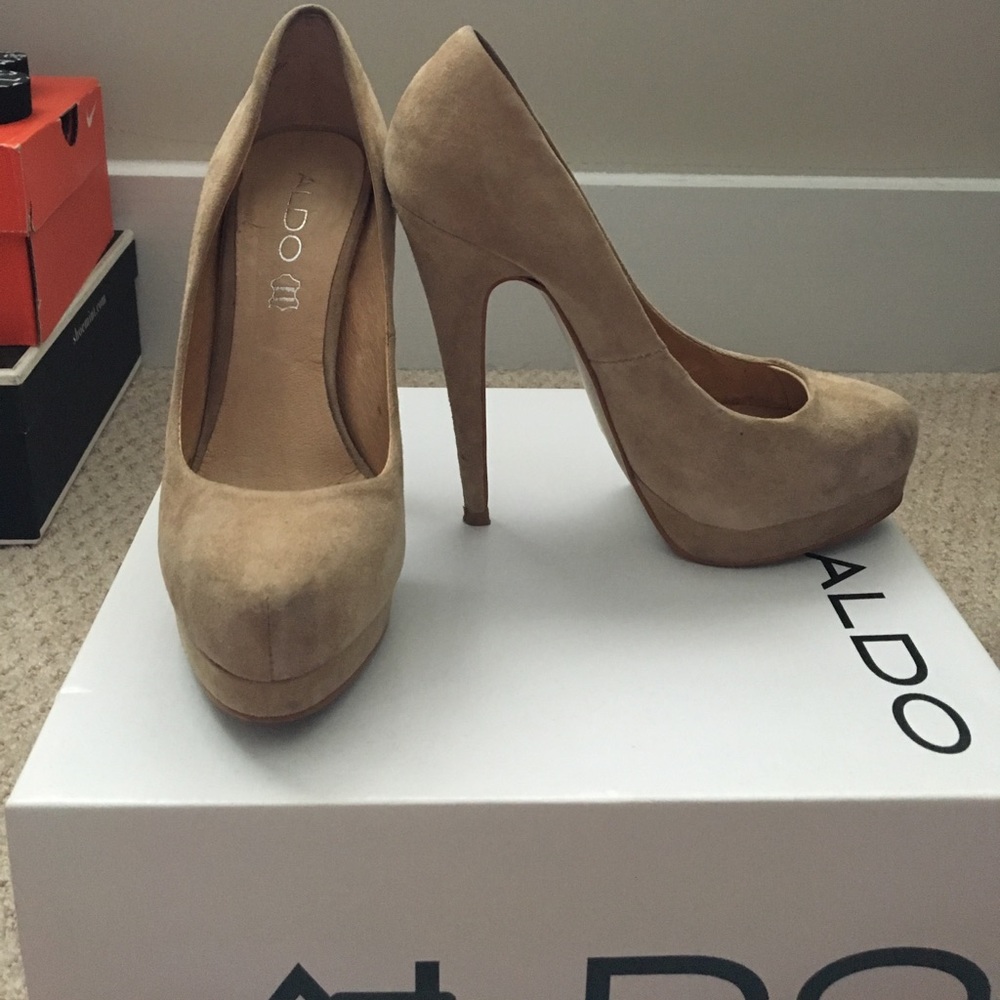 ALDO Prak nude suede pumps size 36