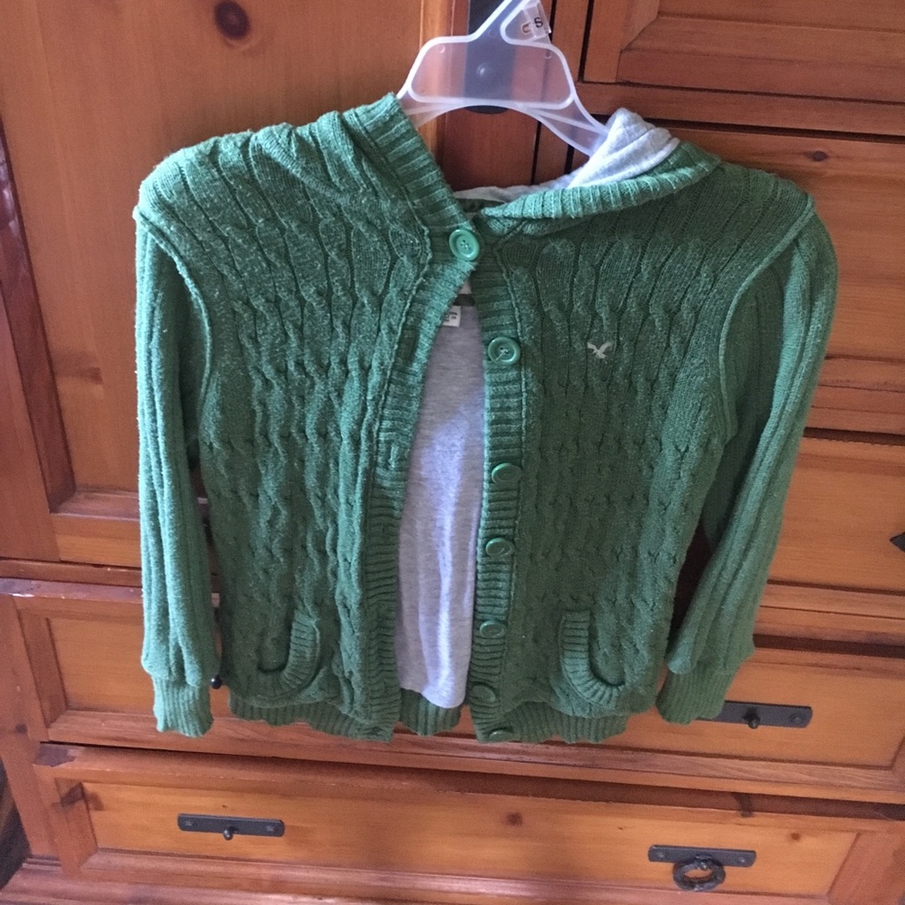 Green quarter sleeve cardigan