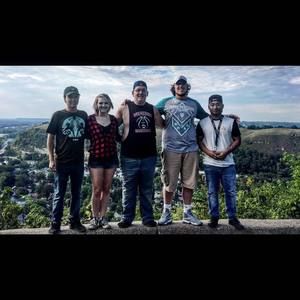 Meet your Posher, Levi