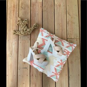 Steve Madden Nude Platform