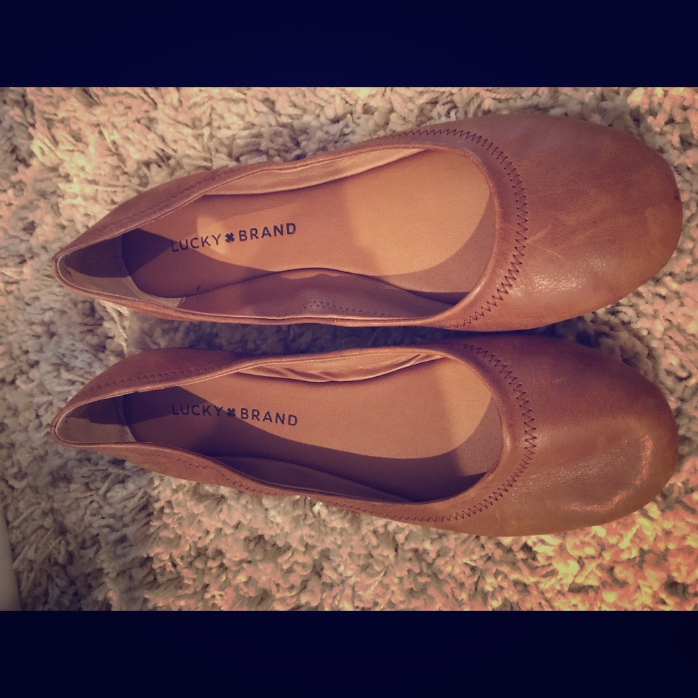 Brown Lucky Flats