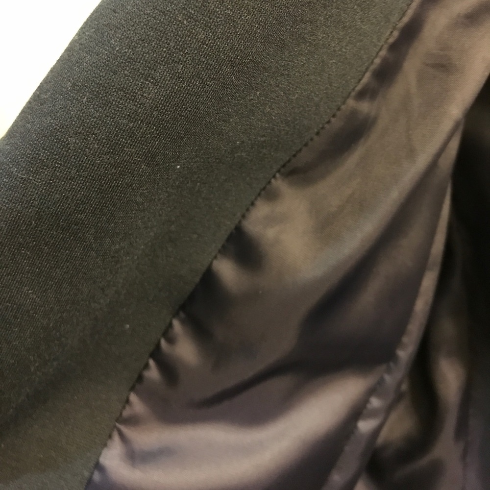 •Gap Knit Blazer• - Picture 3 of 5