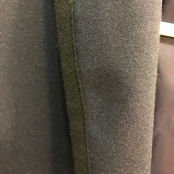 •Gap Knit Blazer• - Picture 4 of 5