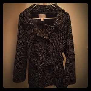 White House black market houndstooth pea coat