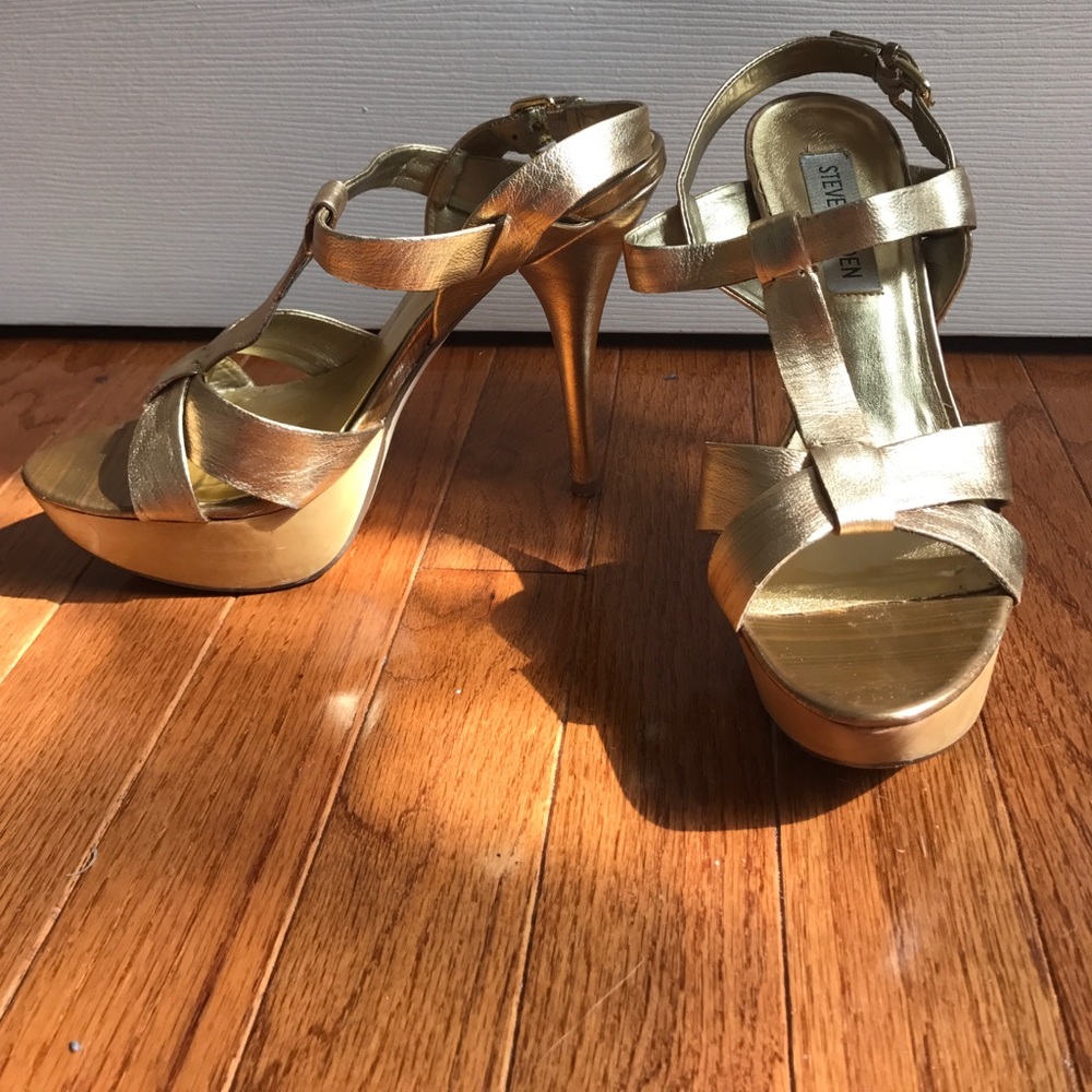 Steve Madden gold platform heels
