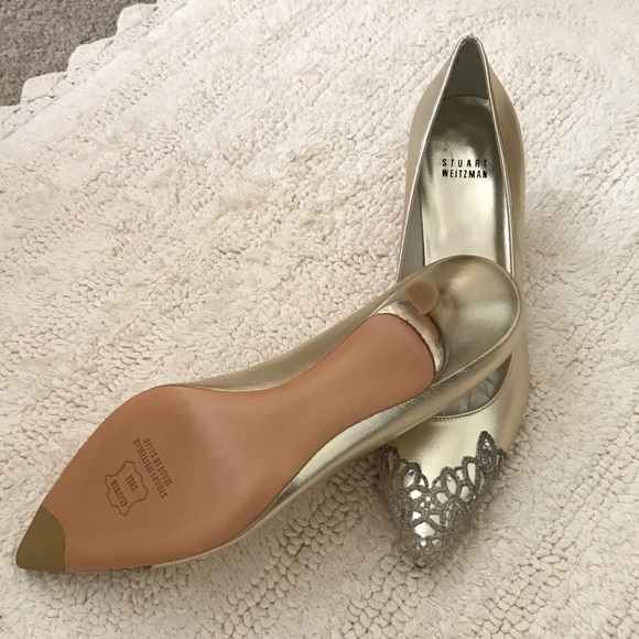 Stuart Weitzman kitten heel - Picture 2 of 4