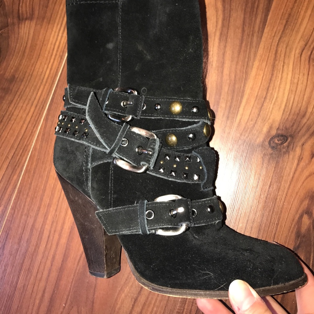 Adorable Steve Madden booties