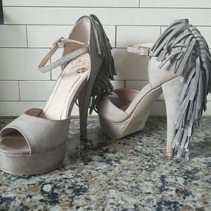 COLIN STUART platform pumps NEW size 8