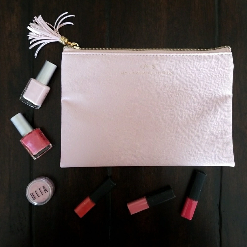 NWOT Pretty Pink Makeup Bag