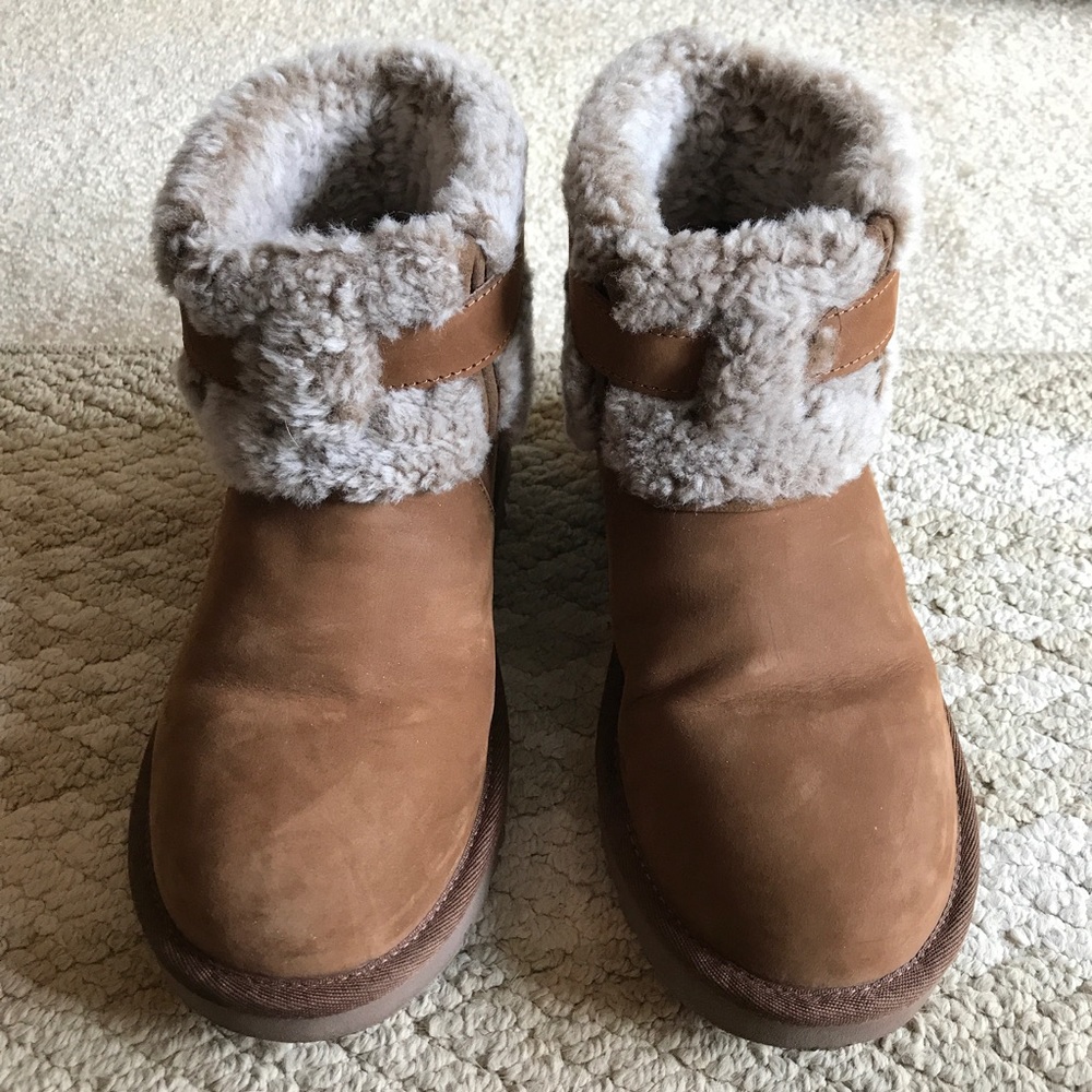 Ugg boots, size 7, worn once.