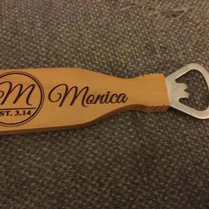 Meet your Posher, Monica