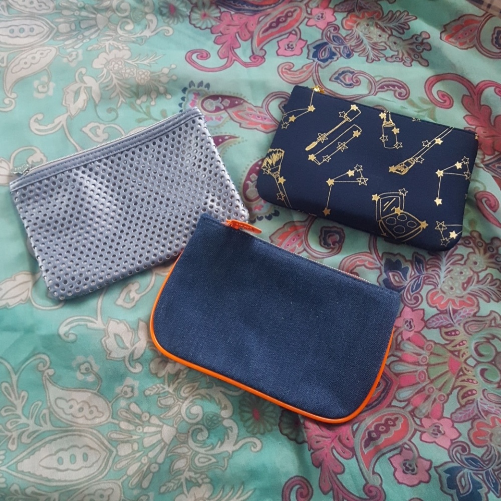 Ipsy make-up bag bundle