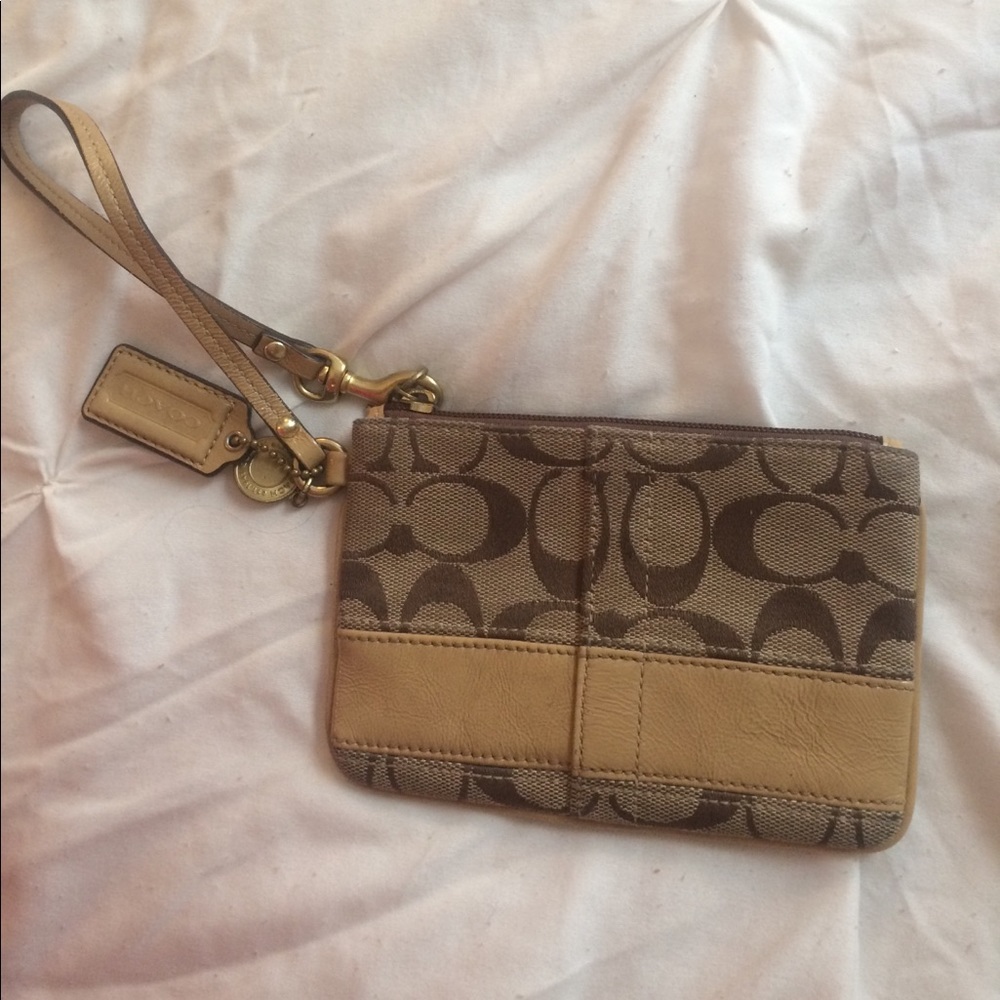 RARE Coach Wristlet
