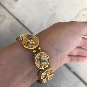 "Vintage" Arthur Pepper gold toned bracelet.