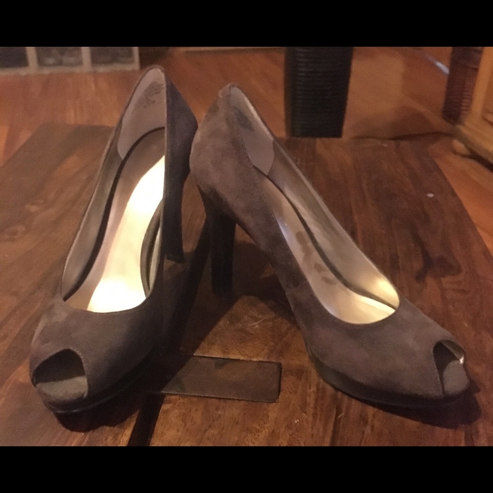 Nine West suede heels