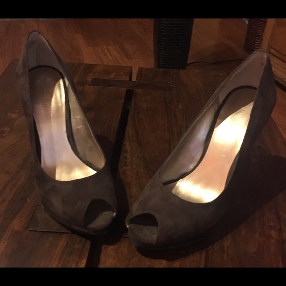 Nine West suede heels - Picture 2 of 3