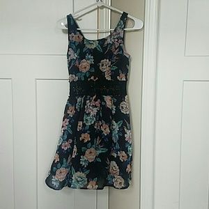 Xs Xhilaration dress