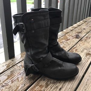 MID CALF BOOTS
