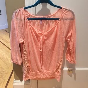 Coral quarters sleeve top