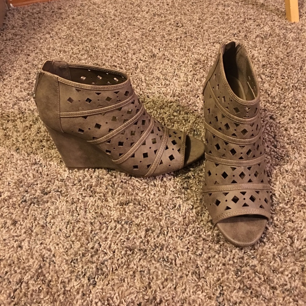 Wedges size 6.5