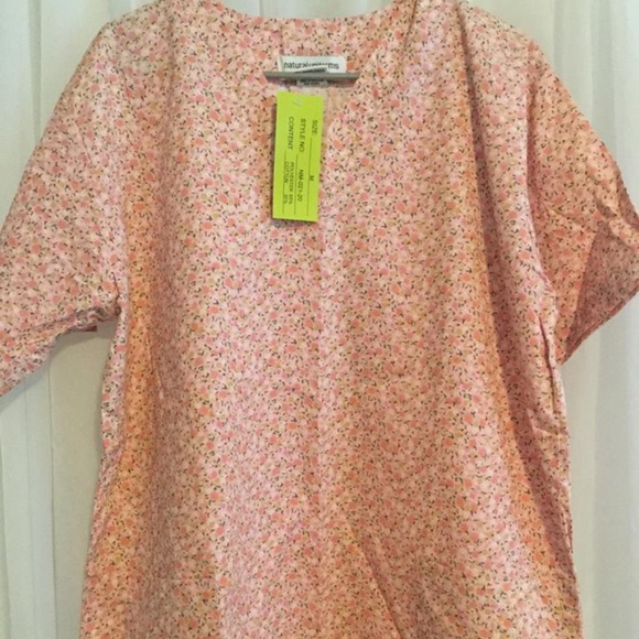 Women's Scrub Top - Picture 1 of 1