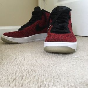 Air Force one uprtaflyknit red and black pair.