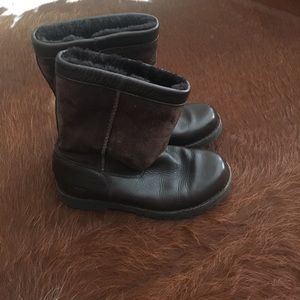 Gently used lined leather and suede boots
