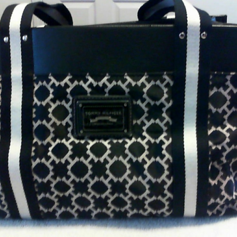 Tommy Hilfiger Purse