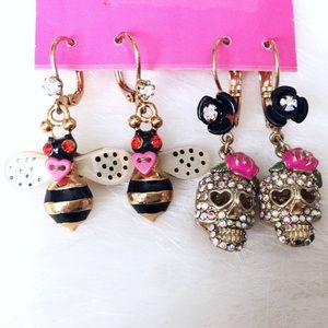 Betsey Johnson Earrings - 2 Pairs 💓