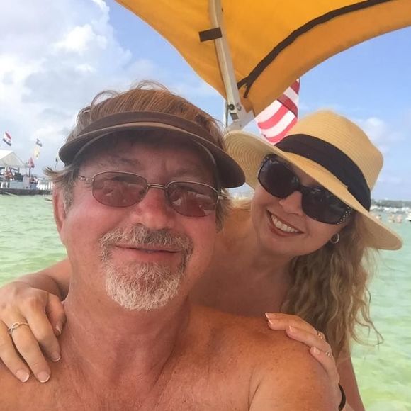 Meet your Posher, Julie - Picture 1 of 1