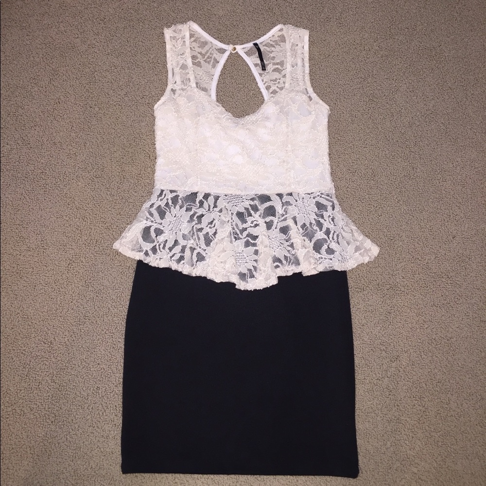 Black and cream lace dress