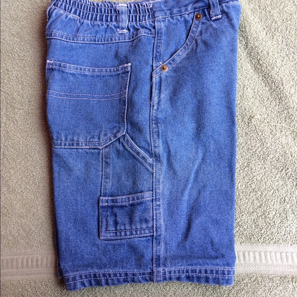 Denim shorts. Size 4T
