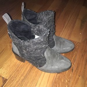 Muk luks wool boots size 9. Worn 3x.
