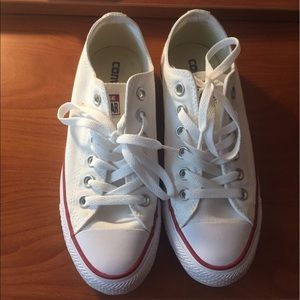 Barely Worn White Chuck Taylor All Star Converse