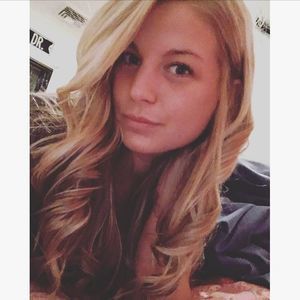 Meet your Posher, Mollie