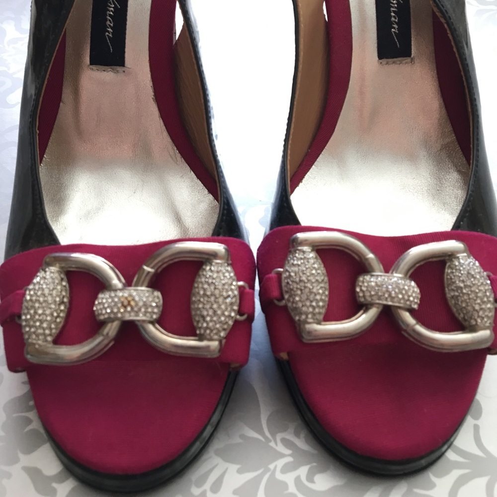 🎉HP🎉Beverly Feldman sling back peep toe heels 👠