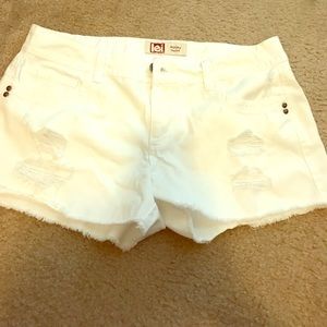 White shorts size leí brand 13 junior
