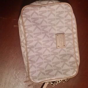 Michael Kors cross body