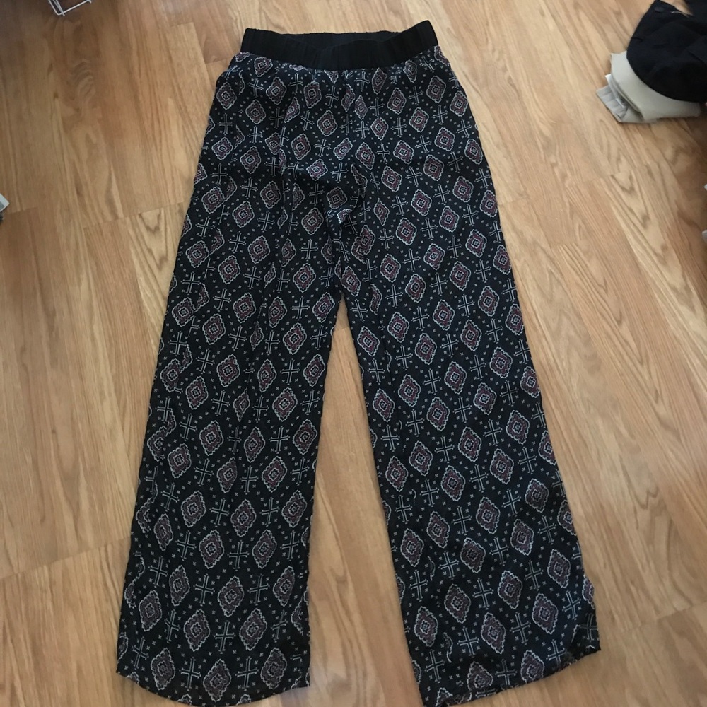 Full tilt NWT Sheer Pants Size Small